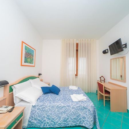 Hotel America Marina di Camerota Exterior photo